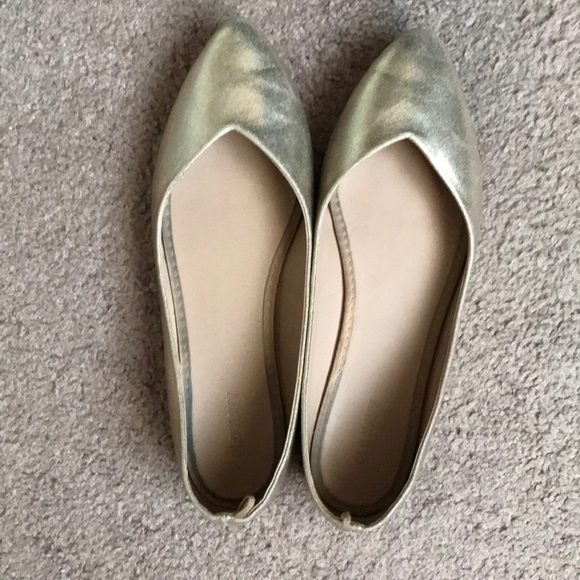 SOLDGold pointed flats sz 9 by Old Navy - Picture 3 of 5